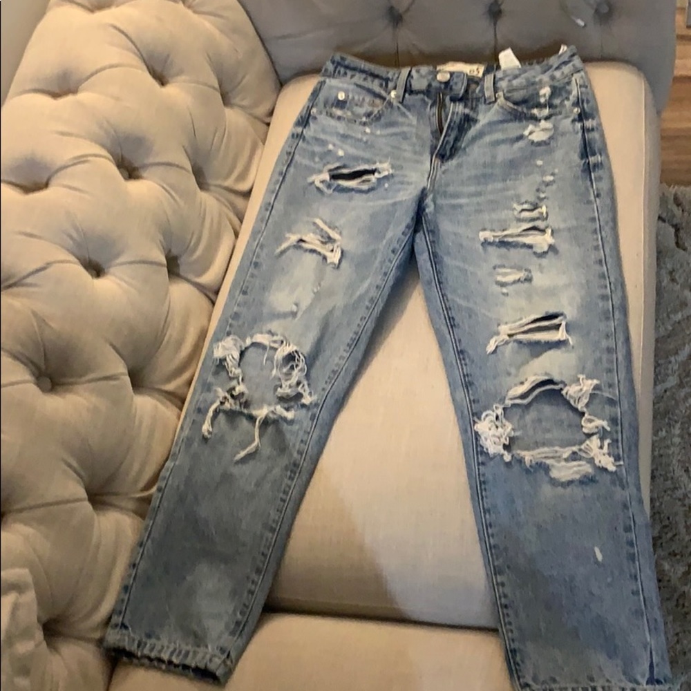 GARAGE CLOTHING RIPPED DENIM JEANS